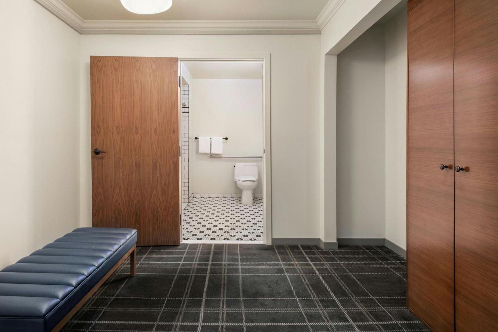 Found Hotels, Santa Monica, Series By Marriott — Photos 3